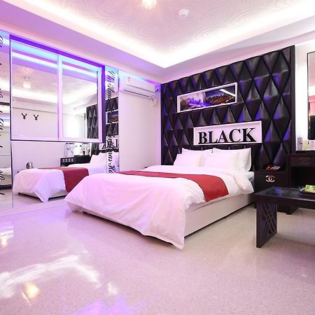 X-Mas Hotel Daejeon Bagian luar foto
