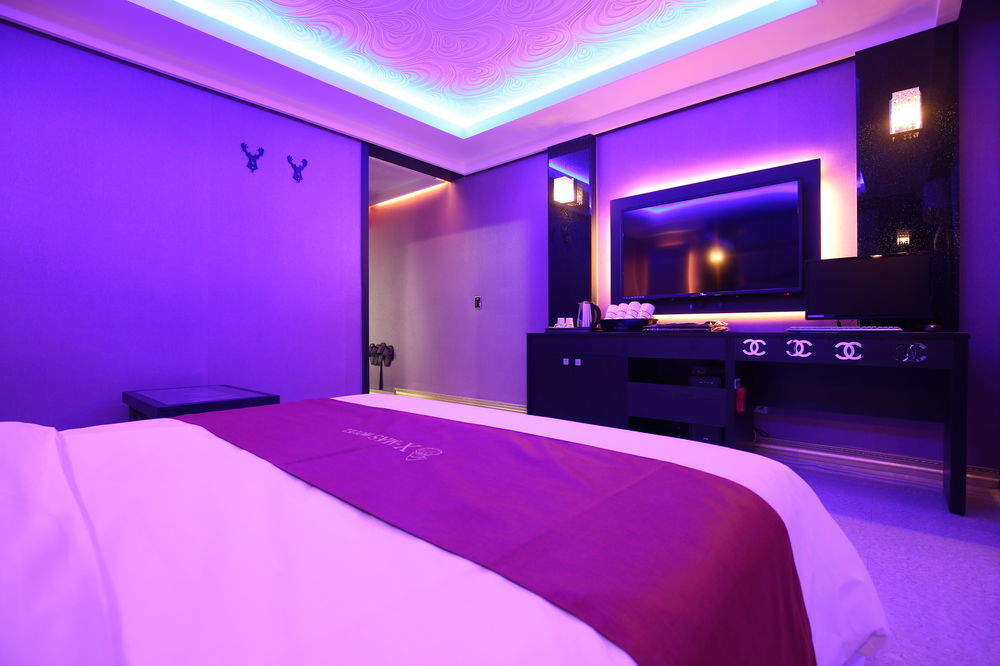 X-Mas Hotel Daejeon Bagian luar foto